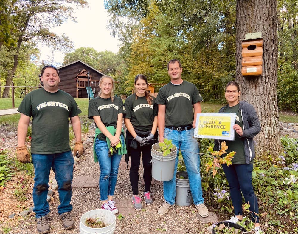 volunteers from previous day of caring event